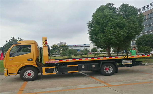 兴安定远24小时拖车救援电话号码，定远道路救援公司怎么收费的
